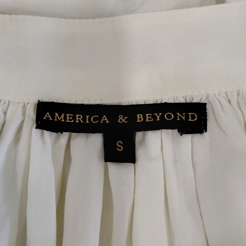 AMERICA & BEYOND BLOUSE - Picture 4 of 10